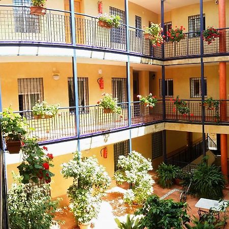 Apartamentos Sevilla Exterior photo