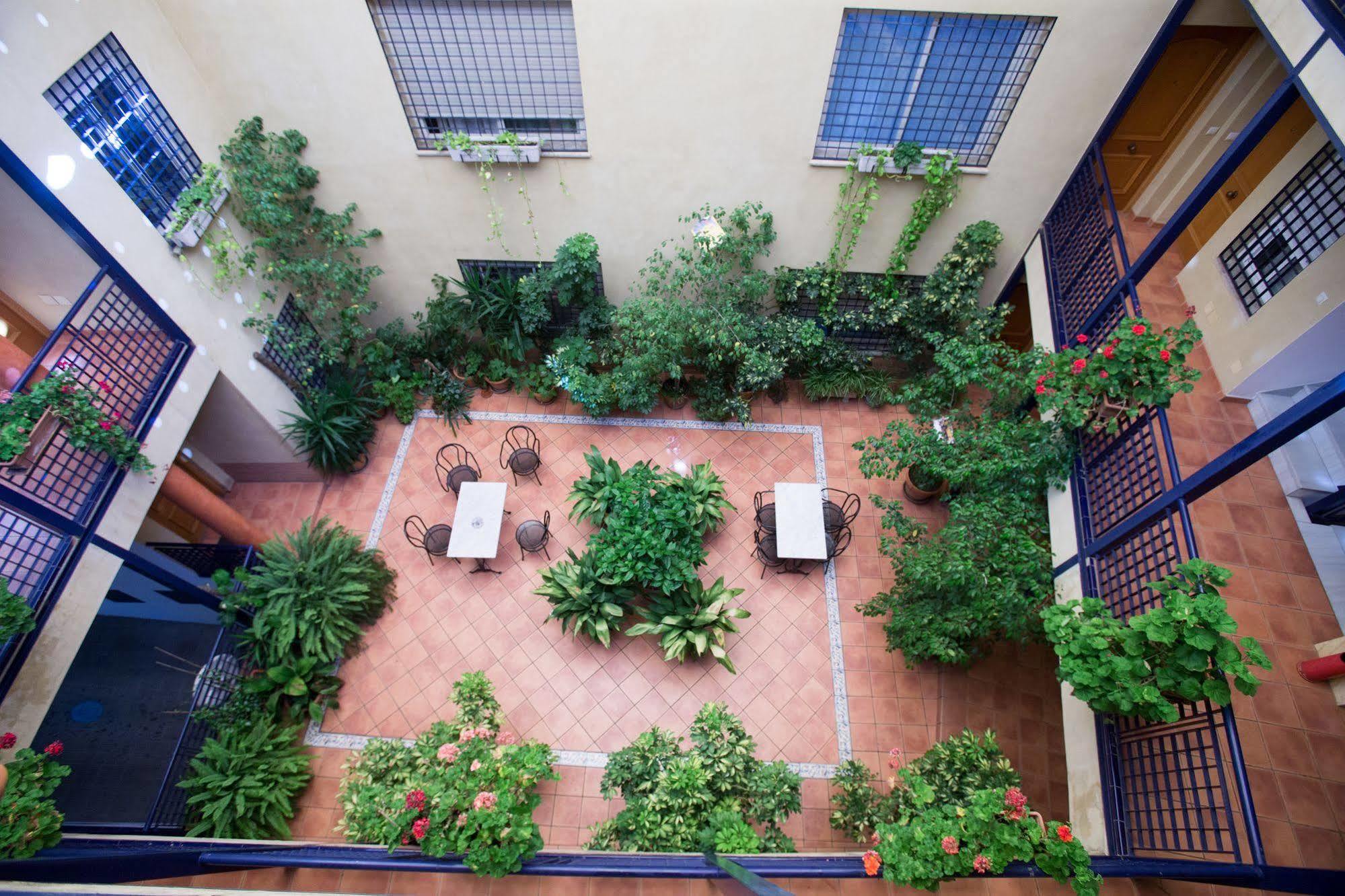 Apartamentos Sevilla Exterior photo